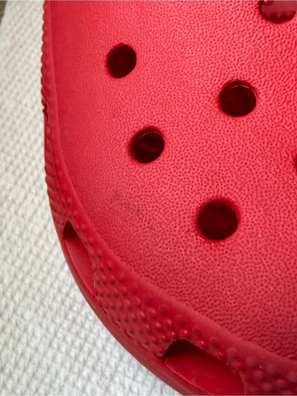 VGUC crocs size J1 kids crocs red